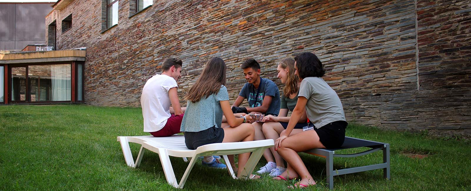 inmersion-juniors-grupo-jardin-2.jpg